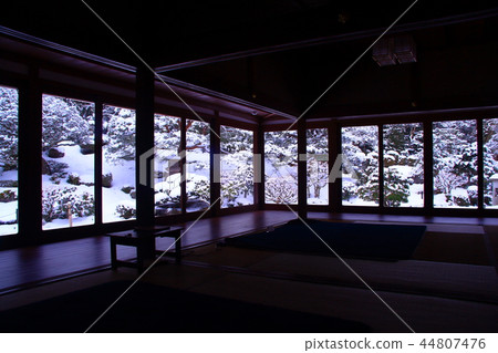 Winter scenery of the former Takebayashi-in (Otsu City Sakamoto) garden Winter scenery of the former Takebayashi-in (Otsu City Sakamoto) garden 44807476