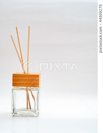 Aromatic bottle Aromatic bottle 44809278