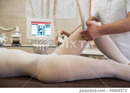 Procedure laser lipolysis 44809573