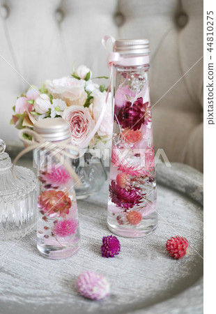 Herbarium flower arrangement 44810275