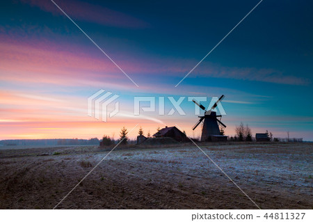 Frosted autumn sunrise near Dudutki village, Minsk Region, Belarus 44811327