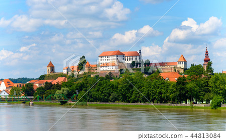 Ptuj, Slovenia, panoramic shot of oldest city in Slovenia with a castle overlooking the old town 44813084