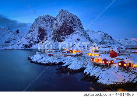 Hamnoy fishing village on Lofoten Islands, Norway 44814069