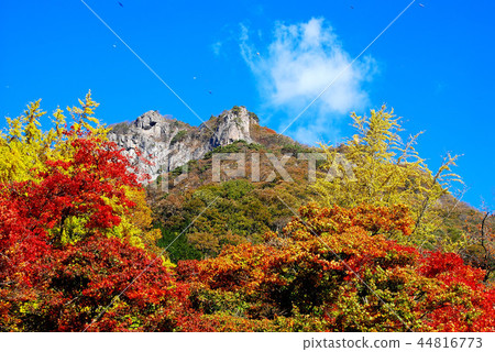 Baekyangsa Fall 44816773