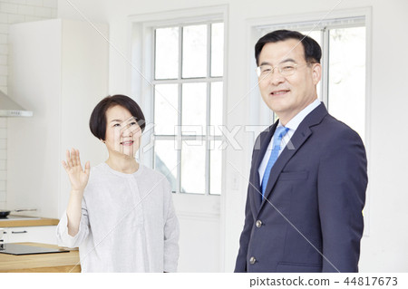 夫婦，商人 44817673