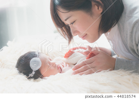 baby, infant, newborn child 44818574