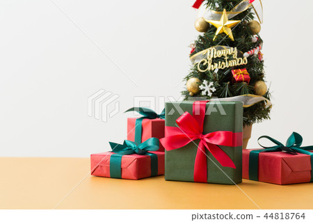 Present Present 44818764