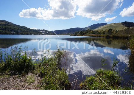 Landscape of Lake Shirakaba Landscape of Lake Shirakaba 44819368