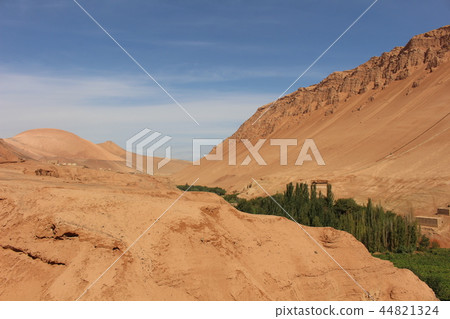 Mt. Hokusan Silk Road Turpan Xinjiang China West Yuuki 44821324