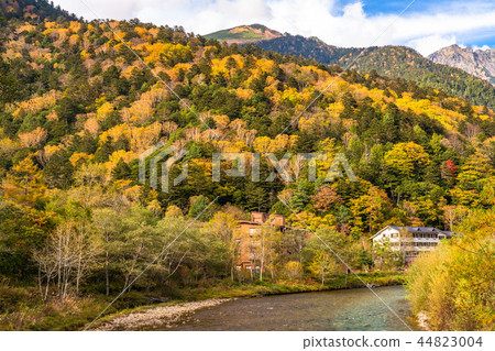 《Nagano Prefecture》 Autumn Kamikochi/evening scenery 《Nagano Prefecture》 Autumn Kamikochi/evening scenery 44823004