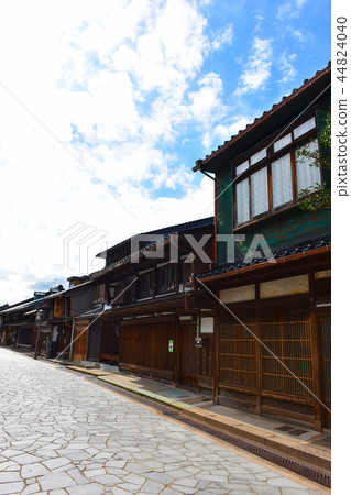 Kanayamachi Senbon latticed house Takaoka city 44824040