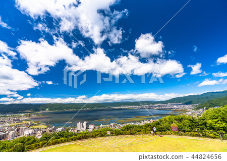 << Nagano Prefecture >> From Lake Suwa, Tateishi Park 44824656