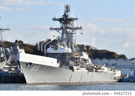 Missile destroyer McCamber 44827555