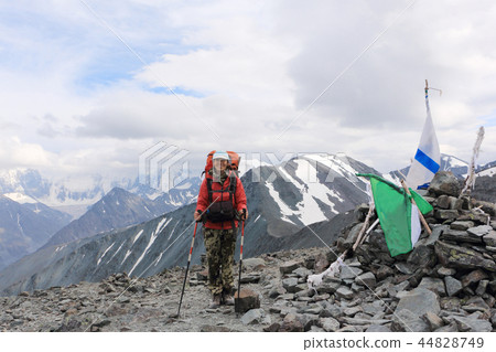 Woman standing on top of the Pass Kara-Turek,Altai Woman standing on top of the Pass Kara-Turek,Altai 44828749