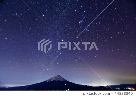 Misaka Mountains, Mt. Fuji from Mt. Fuji and winter constellations Misaka Mountains, Mt. Fuji from Mt. Fuji and winter constellations 44828840
