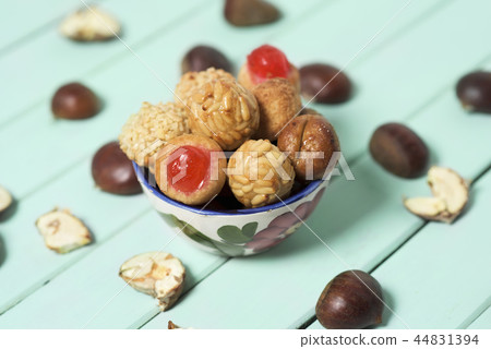 chestnuts and Catalan panellets 44831394