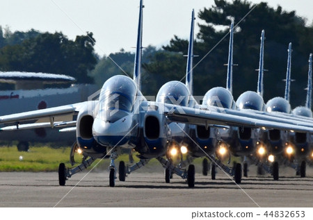 藍色衝動(T-4) 藍色衝動(T-4) 44832653