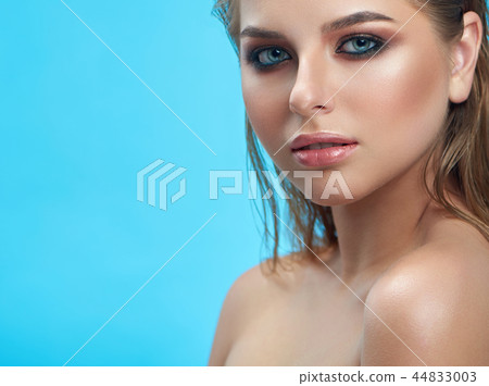 Pretty glamour woman with professional make up. Pretty glamour woman with professional make up. 44833003
