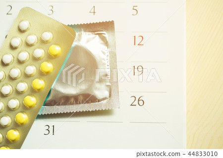 Contraceptive control pills and condom  44833010