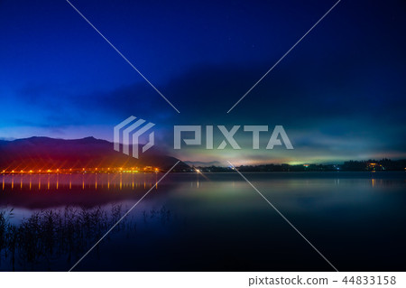 Oishi Park Kawaguchiko Nature Outdoor Scenery Countryside Sightseeing Travel Yamanashi Prefecture Fujisan Lake Late Night Sightseeing 44833158