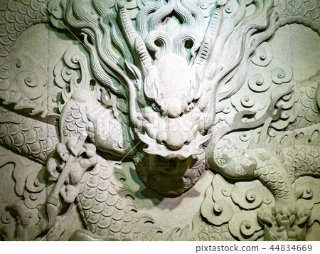 Dragon carving Dragon carving 44834669