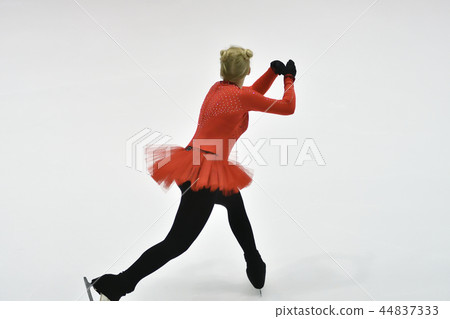 Girl ice skating 44837333