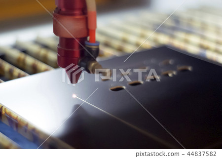 automatic laser cutting 44837582