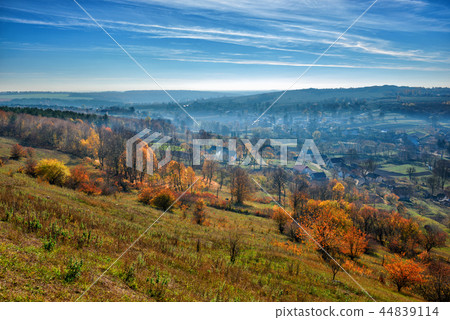 View on the beautiful colorful autumn View on the beautiful colorful autumn 44839114