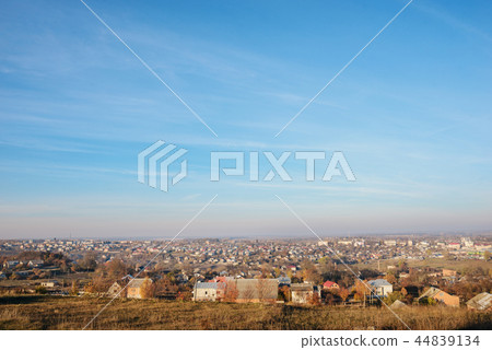 View on the beautiful colorful autumn View on the beautiful colorful autumn 44839134