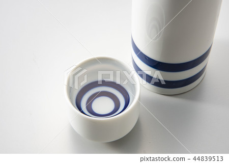 Delicious sake Delicious sake 44839513