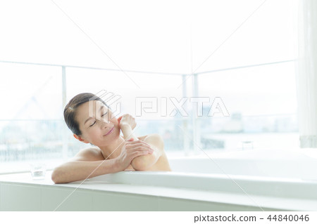 Middle senior beauty lifestyle image Middle senior beauty lifestyle image 44840046