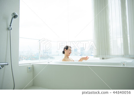 Middle senior beauty lifestyle image Middle senior beauty lifestyle image 44840056