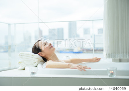 Middle senior beauty lifestyle image Middle senior beauty lifestyle image 44840069