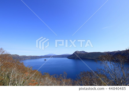 從第一輪Megumi天文台(日本/北海道/弟子覺町)祝福的秋湖Maku 從第一輪Megumi天文台(日本/北海道/弟子覺町)祝福的秋湖Maku 44840485