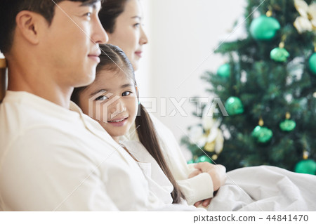 Family, Christmas, Korean 44841470