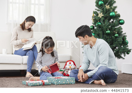 Family, Christmas, Korean 44841573