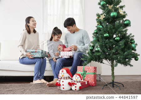 Family, Christmas, Korean 44841597