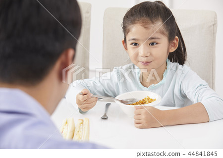生活,家庭,爸爸,女兒,韓國人 生活,家庭,爸爸,女兒,韓國人 44841845