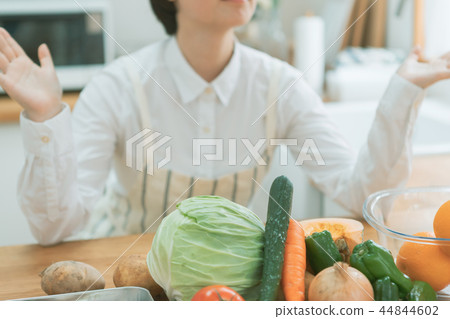 主婦 家庭主婦 中式料理 44844602