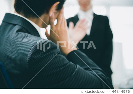 在工作​​場所性騷擾 商務 商務人士 44844976