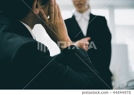 在工作​​場所性騷擾 商務 商務人士 44844978