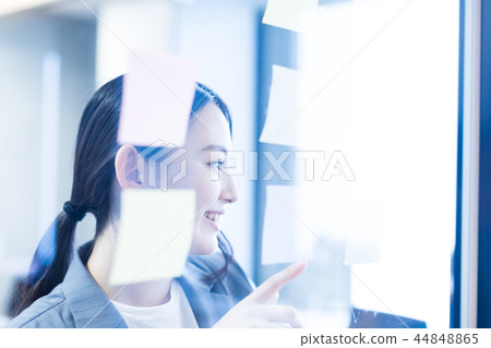 女子 44848865