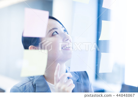 Woman Woman 44848867