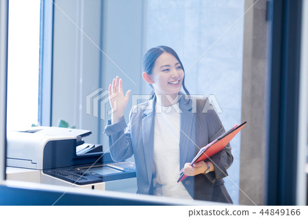 女子 44849166
