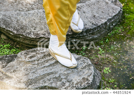 Kimono women Kimono women 44851924