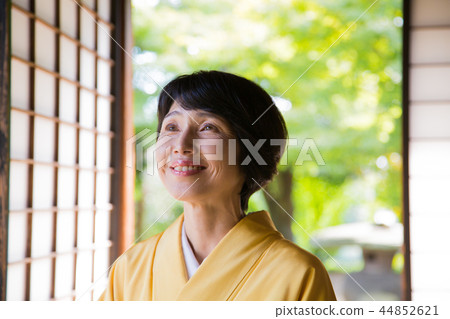 Kimono women 44852621