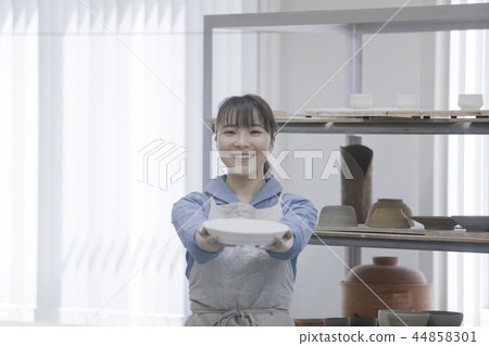 Ceramics class Ceramics class 44858301