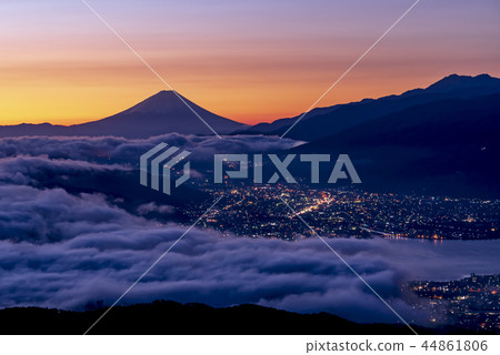 Nagano Prefecture Takaboc mountain dawn landscape 44861806