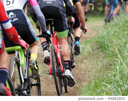 Cycling (Cyclo Cross) Race Cyclist Off Road Dirt Rough Terrain Cycling 44862803