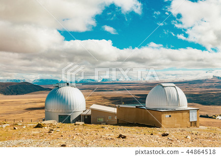 Mount John observatory at Lake Tekapo 44864518